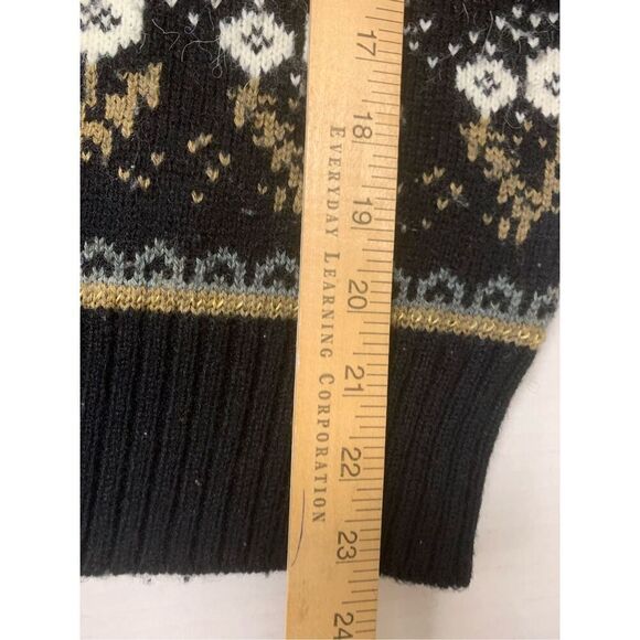 Vintage Patterned Sweater - Picture 8 of 8